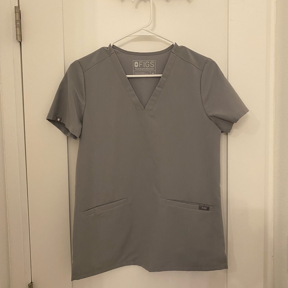 Figs cement scrub top